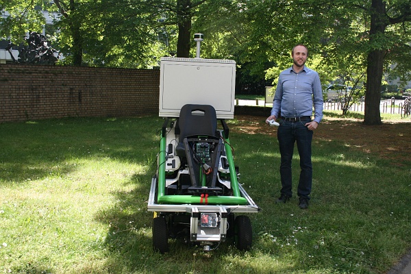 20180427_Innovation Day 2018_008.JPG - ITIV-Demonstrator Rasenmäher ETESIA